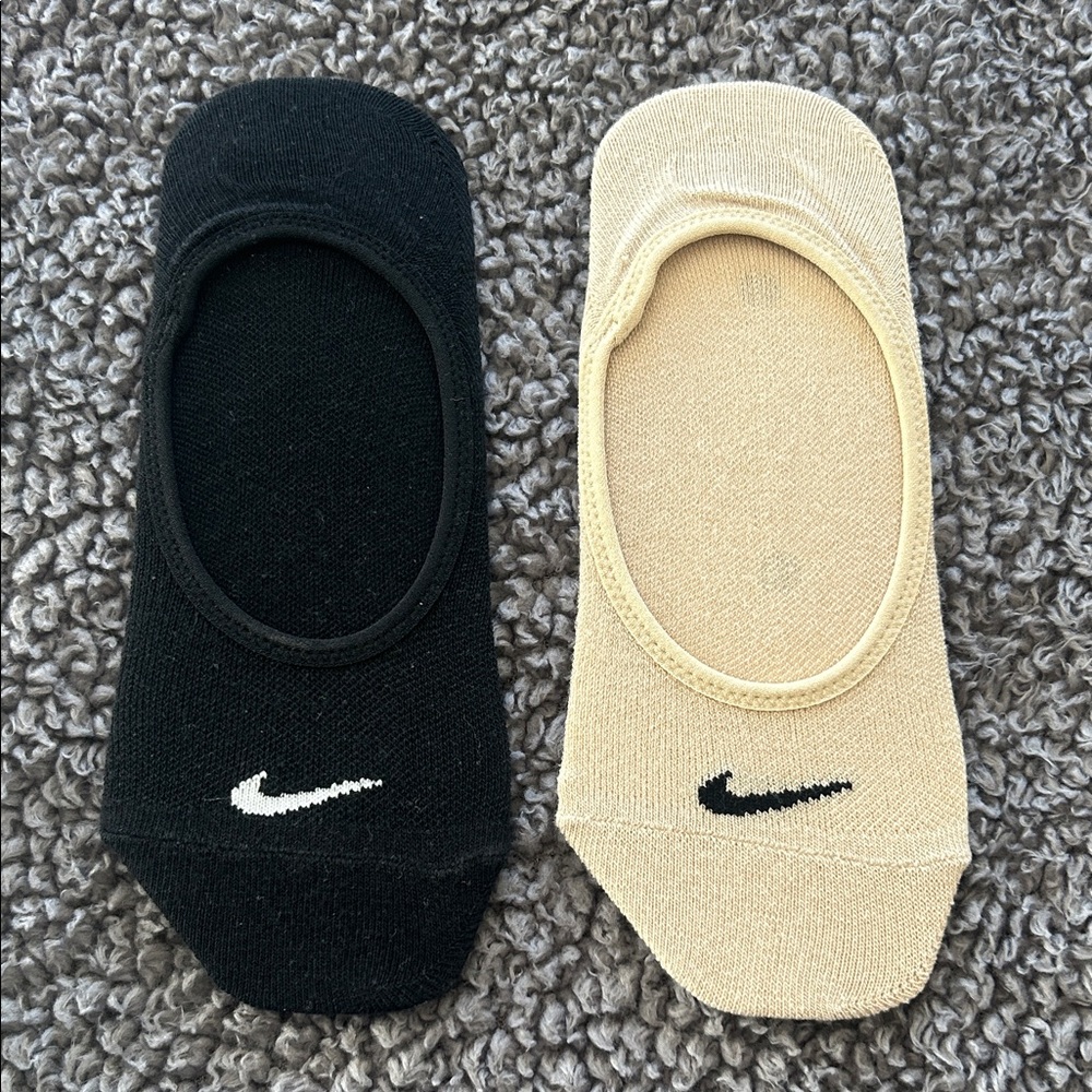 NEW Nike Black and Tan No-Show Socks